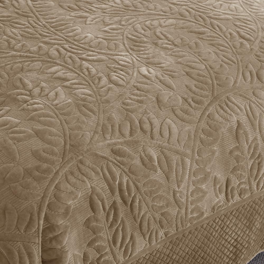 Camel King Size Velvet Quilt Set with Embroidered Leaf Design