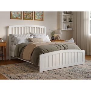 Quincy White Solid Wood Frame Queen Low Profile Platform Bed with Matching Footboard