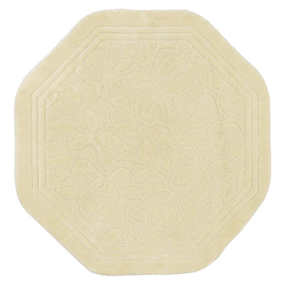 Mohawk Home Wellington 6 ft. x 6 ft. Nylon Machine Washable Octagon Bath Mat in Ivory 353048