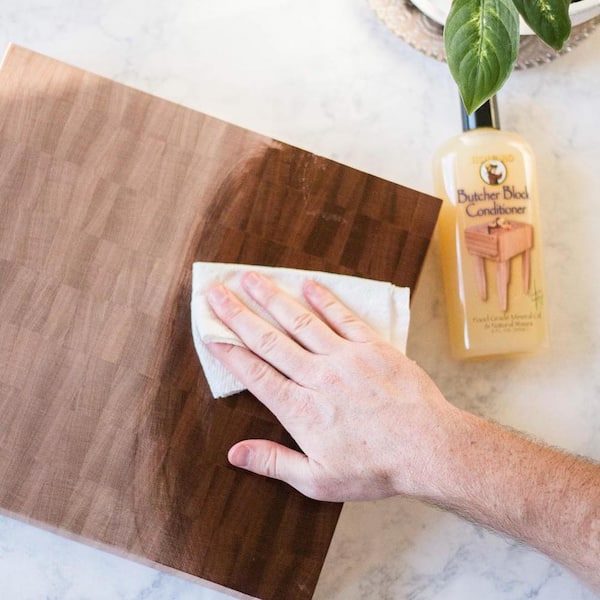 Boardsmith Cutting Board Butter - Premium Cutting Board Wax made with  Beeswax and Food Grade Mineral Oil - Butcher Block Conditioner that  Restores and