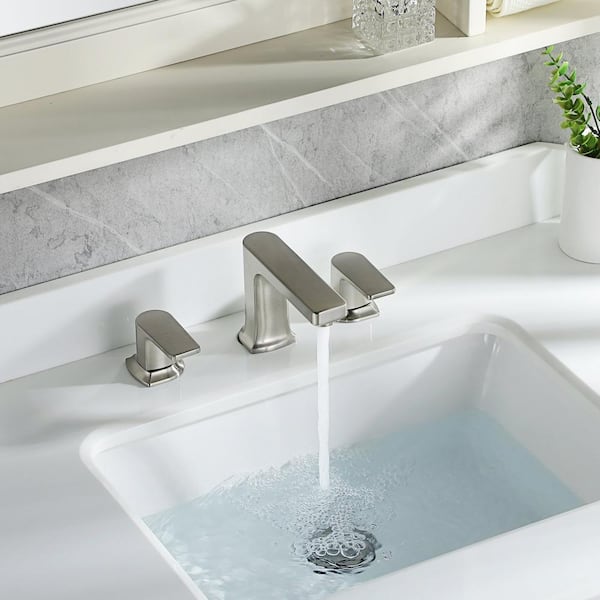 Peerless Xander Brushed Nickel 2-handle Widespread WaterSense Bathroom Sink Faucet with Drain