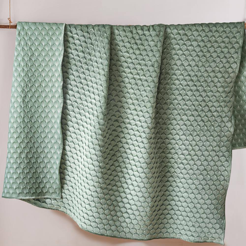 - Merano Quilt - King - Quilted Velvet - Seafoam Green - Quilt Size 106x92in. - Polyester Velvet