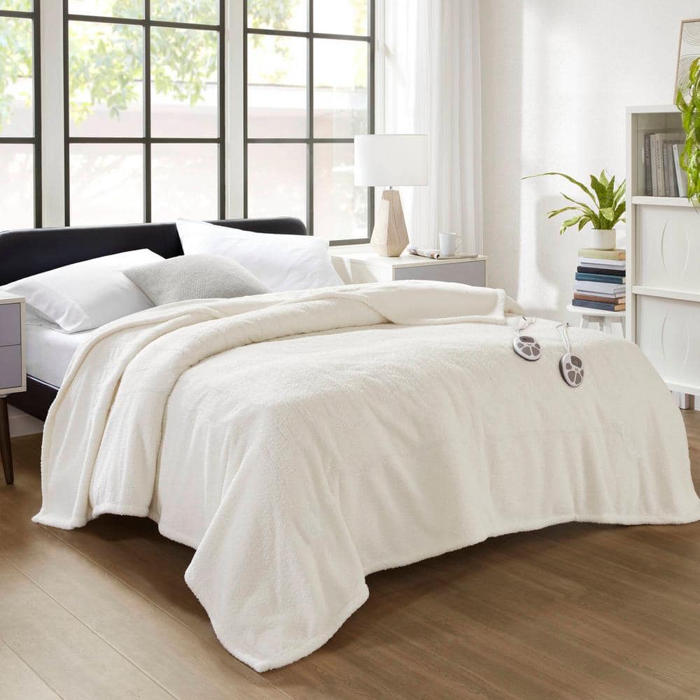 Ivory Twin Fleece Faux Fur Heated Blanket