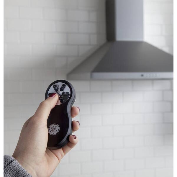 GE 36 in. Convertible Wall-Mount Range Hood with Light in  