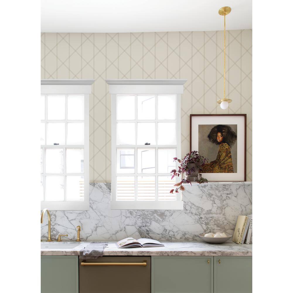 Cream and Gold Geometric Non-Woven Wallpaper Roll