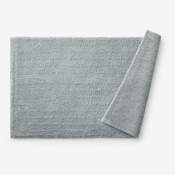 Company Cotton Plush Spa Solid 21 in. x 34 in. Sea Spray Bath Rug