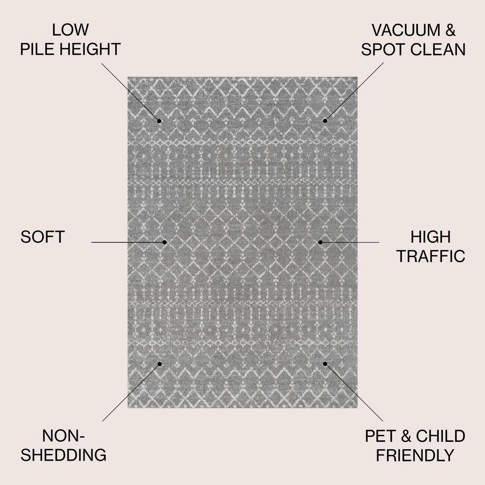 Reversible Gray/Ivory Trellis Synthetic 8' x 10' Area Rug