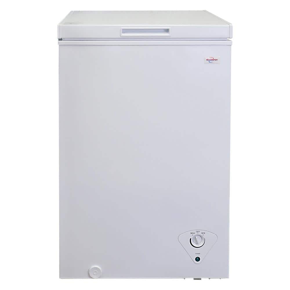 Compact White Energy Star Chest Freezer with Manual Defrost