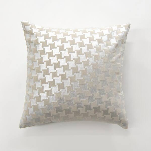 Best Home Fashion Metallic Houndstooth Silver Geometric Cotton 18 in. x 18 in. Throw Pillow