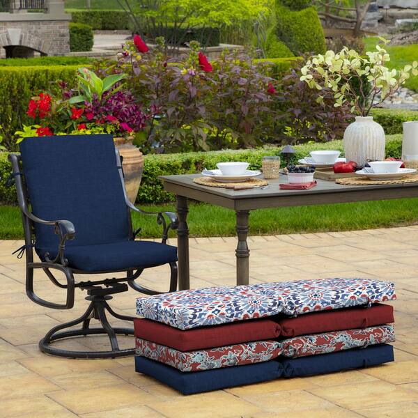 https://images.thdstatic.com/productImages/16e68642-cd5a-4952-a766-3e5102a6413c/svn/arden-selections-outdoor-dining-chair-cushions-tg0d172b-d9z2-c3_600.jpg