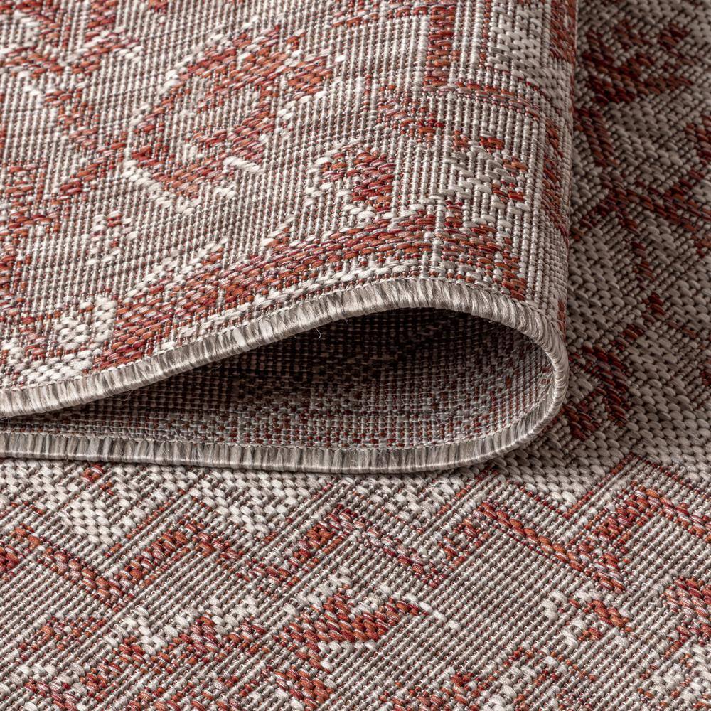 Estrella Red and Taupe Medallion Synthetic Indoor/Outdoor Area Rug