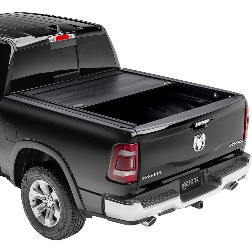 Retrax bed deals cover with toolbox