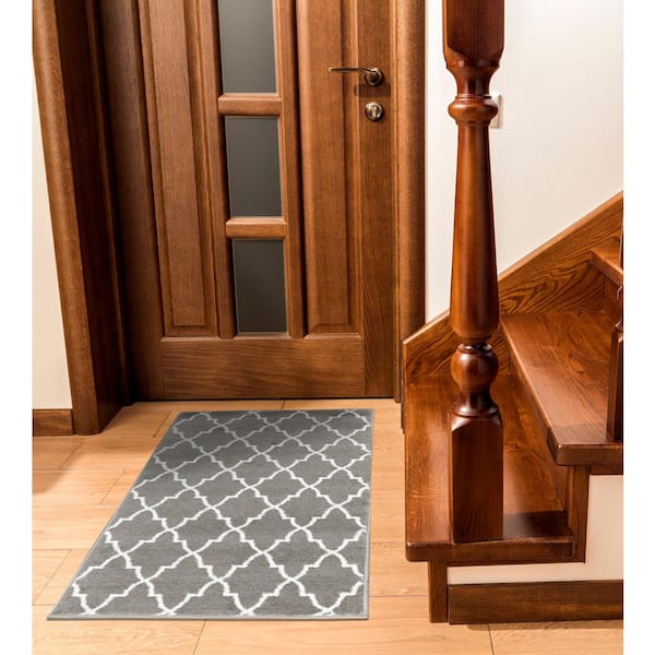 Trellisville Collection Cotton Gray 2 ft. x 3 ft. Jute Backing Non Slip Indoor Area Rug