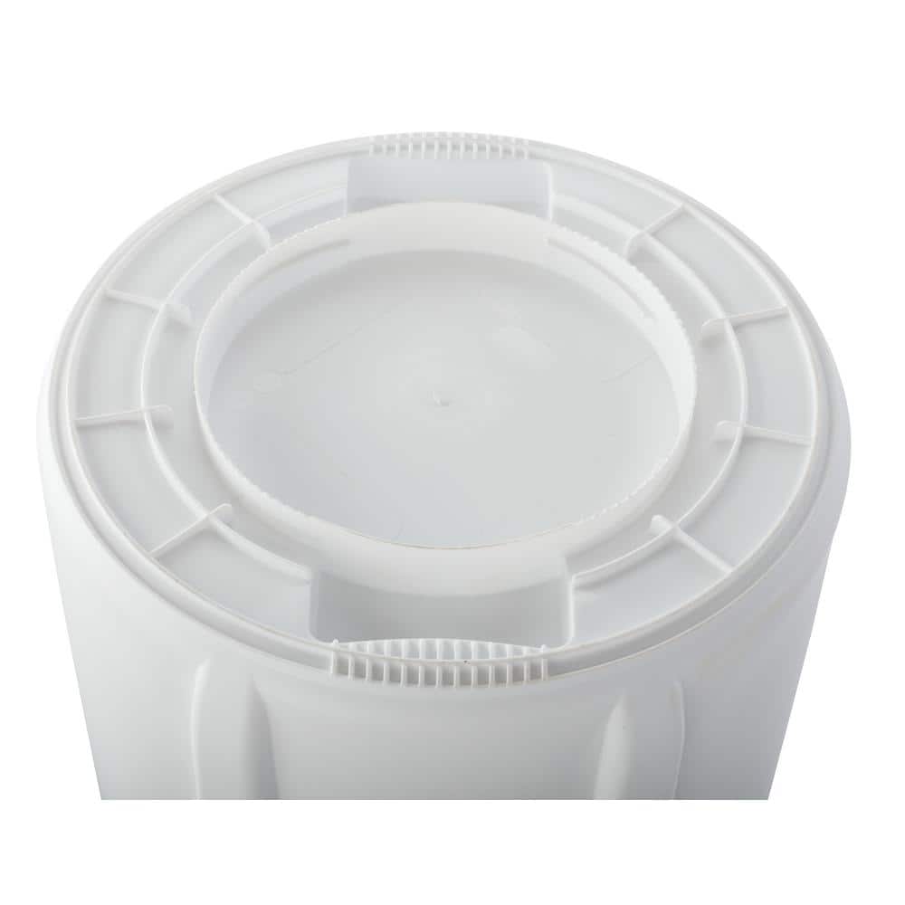 White 20-Gallon Round Plastic Touchless Trash Can