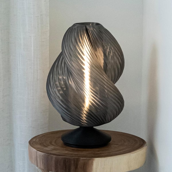 JONATHAN Y Gema 13.5 in. Mid-Century Coastal Plant-Based PLA 3D Printed Dimmable LED Table Lamp, Dark Smoke/Black