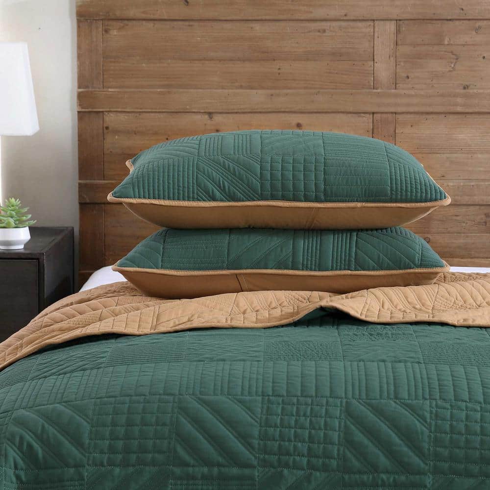 Full Reversible Brown and Green Microfiber Quilt Set