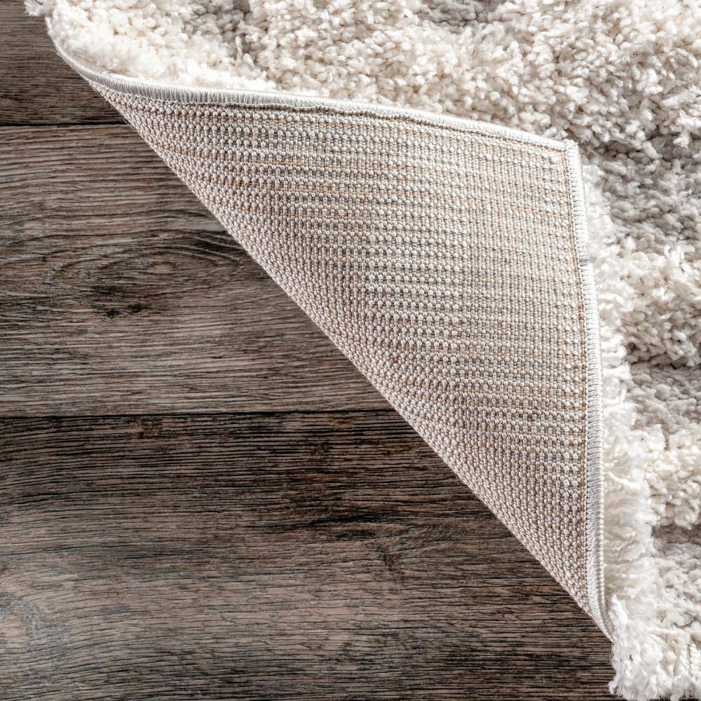 Modern Shag 4' x 6' Gray and White Synthetic Area Rug