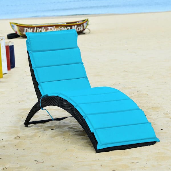 Folding Wicker Outdoor Chaise Lounge Ergonomic Design with Turquoise Removable Cushions