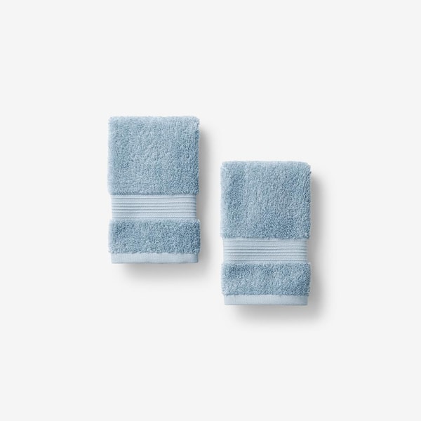 https://images.thdstatic.com/productImages/17357eb9-4637-4bfb-a99d-7b7556c1fb6a/svn/blue-sky-the-company-store-bath-towels-vj92-wash-blsky-64_600.jpg