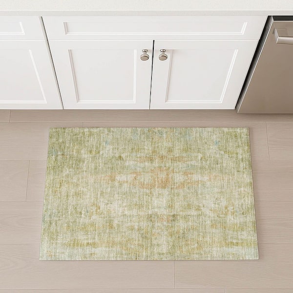 Chantille Machine Washable Indoor/Outdoor Abstract ACN2310 Celery 2 ft. x 3 ft. Accent Rug
