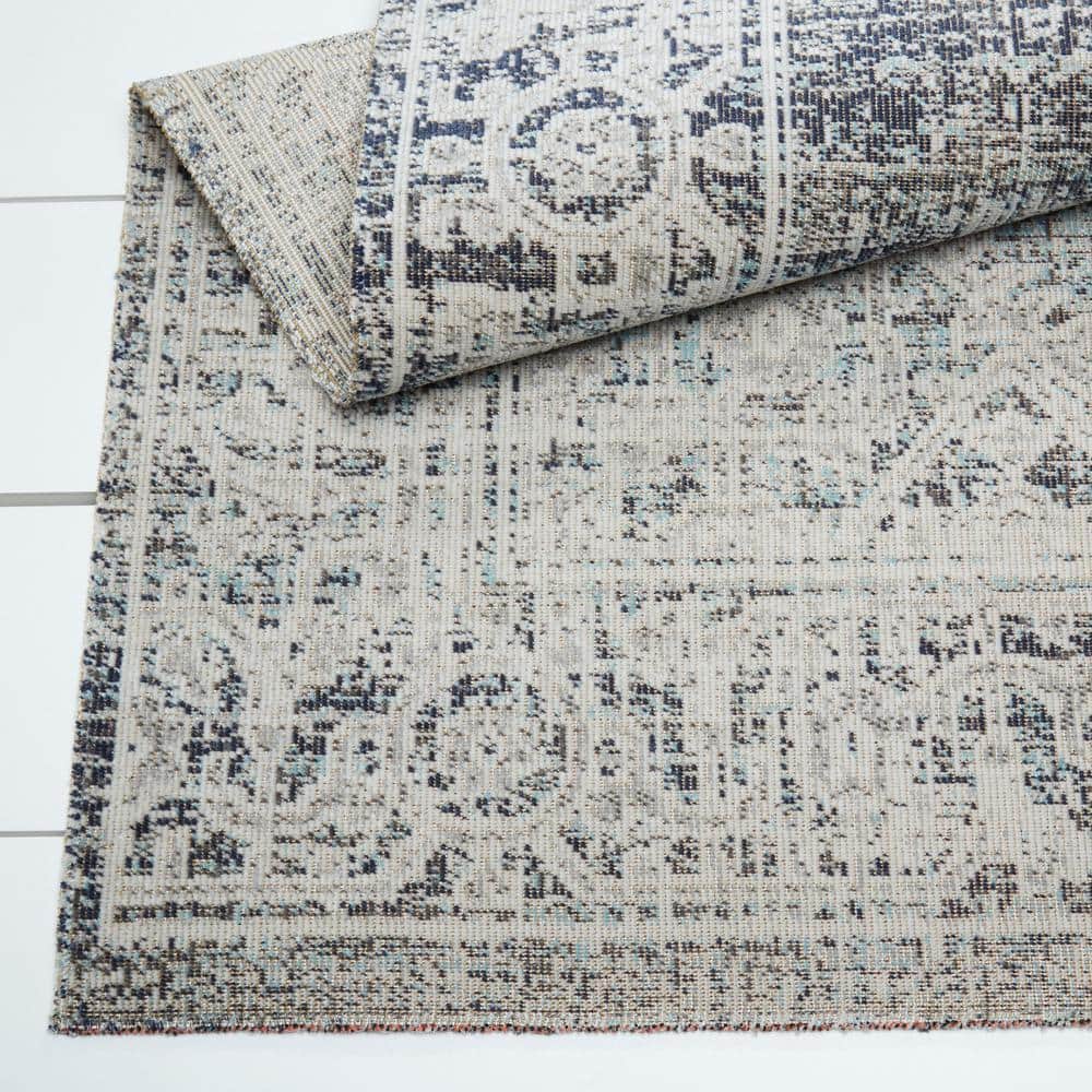 Navy Blue and Ivory Medallion Indoor/Outdoor Area Rug