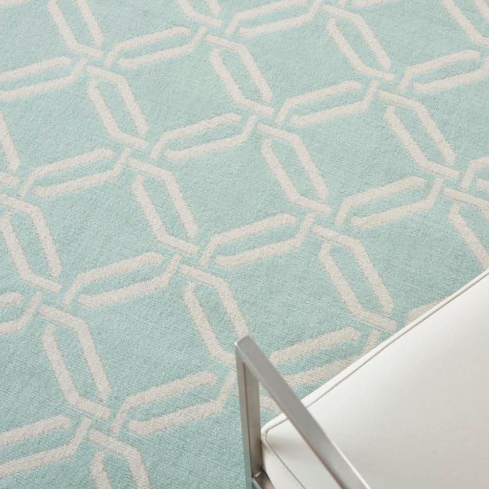 Trellis Charm Green Synthetic 4' x 6' Reversible Area Rug