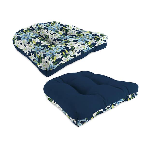 Jordan Manufacturing 19 in. W x 19 in. D x 4 in. T Square Tufted Outdoor Wicker Seat Cushion in Cassie Serene and Solid Serene (2-Pack)