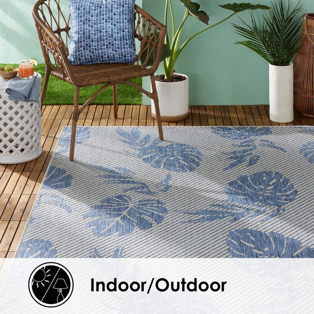 Silver and Blue 8' x 10' Reversible Synthetic Area Rug