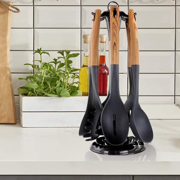 https://images.thdstatic.com/productImages/1772d50d-fd5b-42e0-8ea4-98676980c0e3/svn/brown-megachef-kitchen-utensil-sets-985114415m-1d_600.jpg