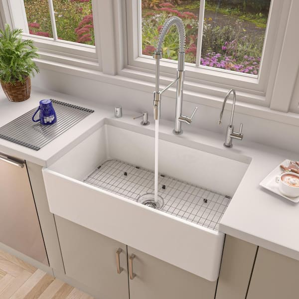 ALFI BRAND Smooth Farmhouse Apron Fireclay 33 in. Single Basin Kitchen Sink in White
