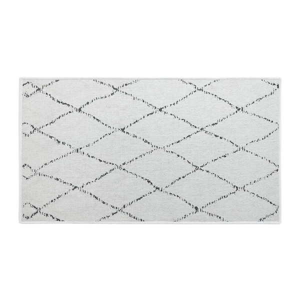 SUSSEXHOME 2 ft. x 4 ft. Mat Cat and Dog Litter Mat for Litter Box