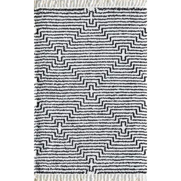Bennett Night Odyssey 2'6"x4' Modern Area Rug