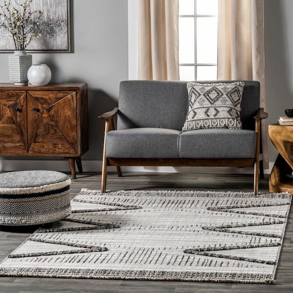Lyla Modern Geometric Tassel Area Rug Light Gray 5 ft. x 8 ft. Area Rug