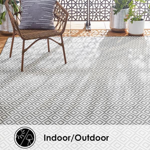 Tripoli Lydia Gray/Cream 4 ft. x 5 ft. Geometric Indoor/Outdoor Area Rug