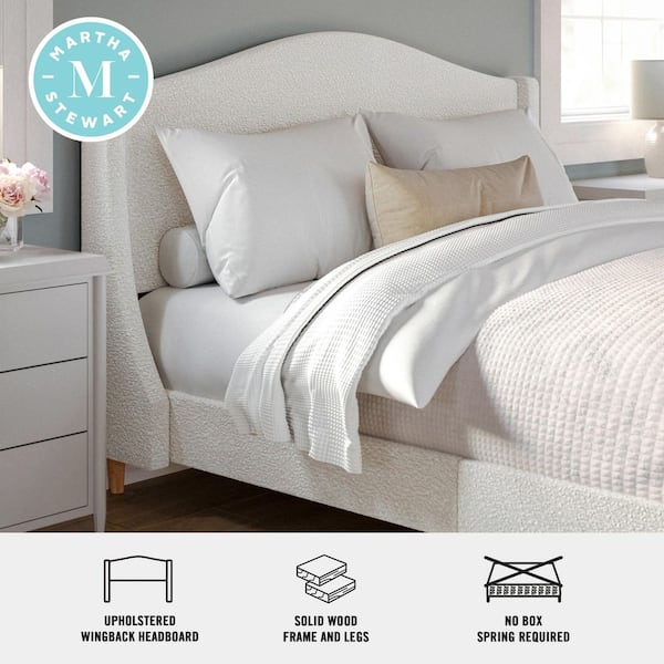 Amelia Off-White Boucle/Light Beech Legs Wood Frame Queen Platform Bed with Curved Headboard and Cushioned Siderails