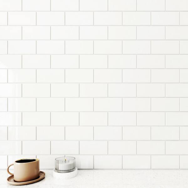 Bedrosians Manhattan Platinum 4-in x 8-in Glass Mosaic Tile Sample