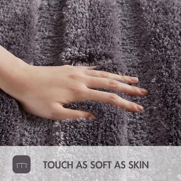Tufted Pearl Channel 24 in. x 58 in. Grey Polyester Runner Bath Rug