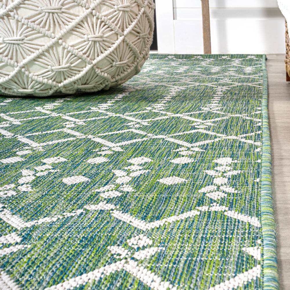 Boho-Chic Cream/Green Moroccan-Inspired Indoor/Outdoor Area Rug