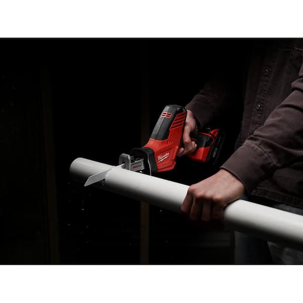 Milwaukee - M18 18V Lithium-Ion Cordless HACKZALL Reciprocating Saw Kit with (1) 3.0Ah Battery, Charger and Tool Bag