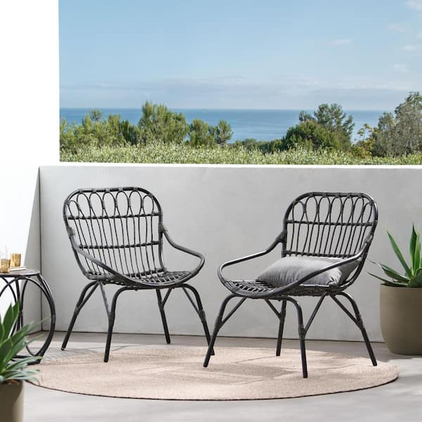 Zeus & Ruta Green Polypropylene Plastic Outdoor Dining Chair
