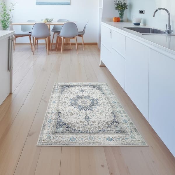 Vespera Medallion Silver 3 ft. x 5 ft. Traditional Machine Washable Non-Slip Area Rug