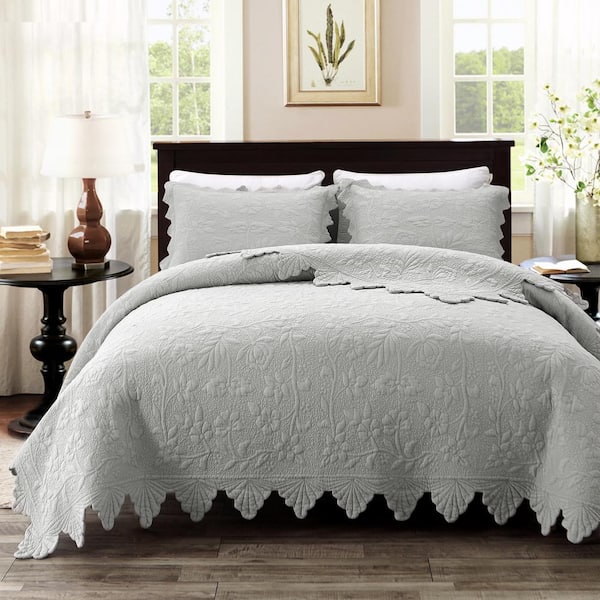 SWEET N SIMPLE HOME Scallop Edged 3-Piece Gray Vintage Vine Cotton Full/Queen Quilt Set