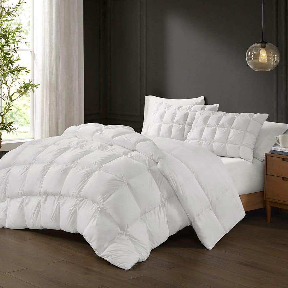 Full White Down Alternative Microfiber Comforter Set