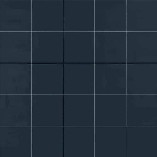 Merola Tile Monocolor Premium Noche 7-7/8 in. x 7-7/8 in. Ceramic Floor and Wall Tile (11.25 sq. ft. /Case)