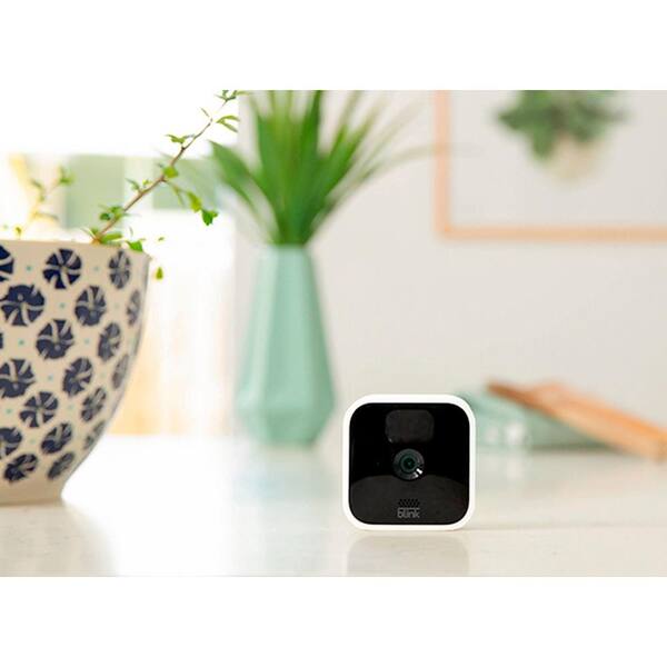 Blink Indoor (3rd Gen) wireless, HD security camera with two-year battery  life, motion detection, and two-way audio 2 camera system 2 Camera System Blink  Indoor