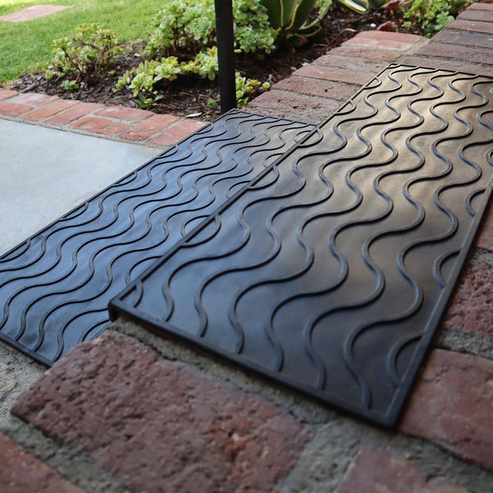 Waves Black Rubber Non-Slip Stair Treads - 9.75" x 29.125" - 6 Pack