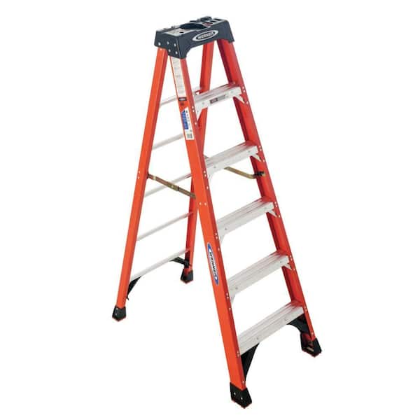 Werner 6 ft. Fiberglass Step Ladder ( 10 ft. Reach Height) with 300 lb. Load Capacity Type IA Duty Rating