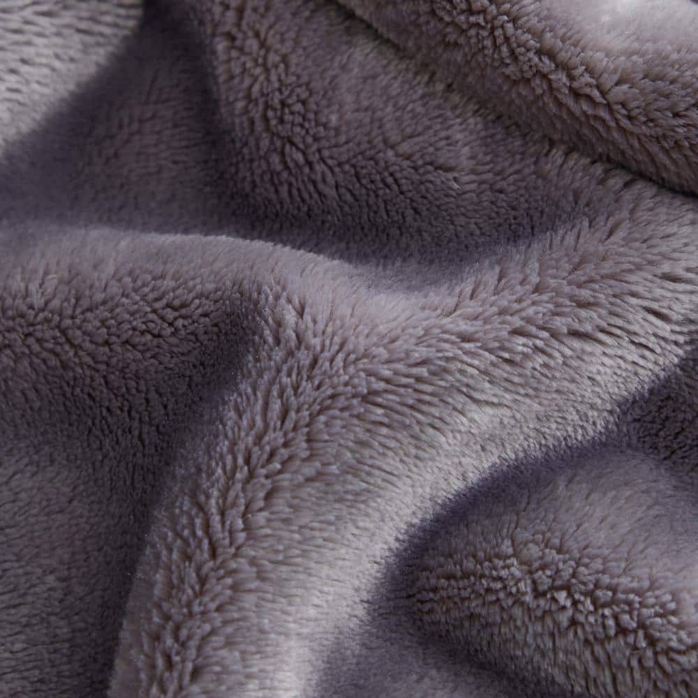 Luxurious Silver Gray Full/Queen Reversible Fleece Blanket