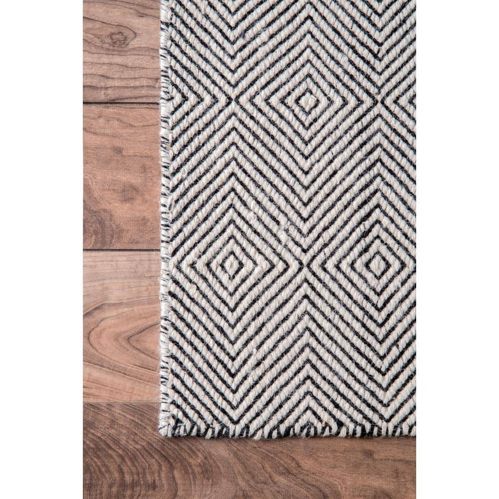 Ivory Geometric Hand-Tufted Wool Rectangular Rug, 3' x 5'