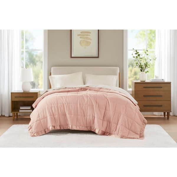 Madison Park Prospect Lightweight Blush Down Alternative Twin Quilted Blanket with Satin Trim